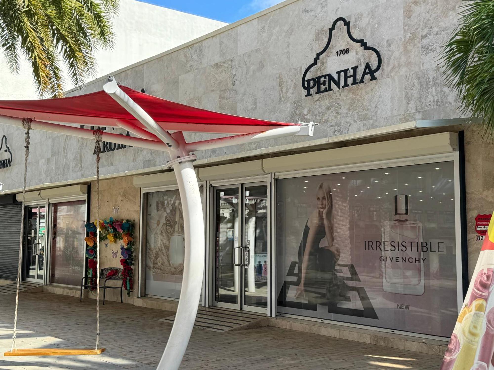 Central Boutique Hotel Oranjestad Exterior photo